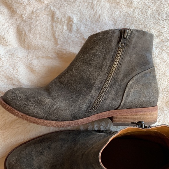 Kork-Ease Riley Taupe Distressed Tan Bootie Size 7 - Picture 6 of 12